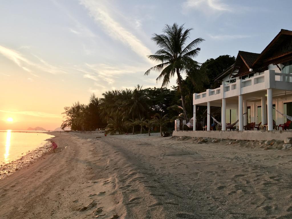 House On The Beach Hotel Ko Pha Ngan Exterior photo