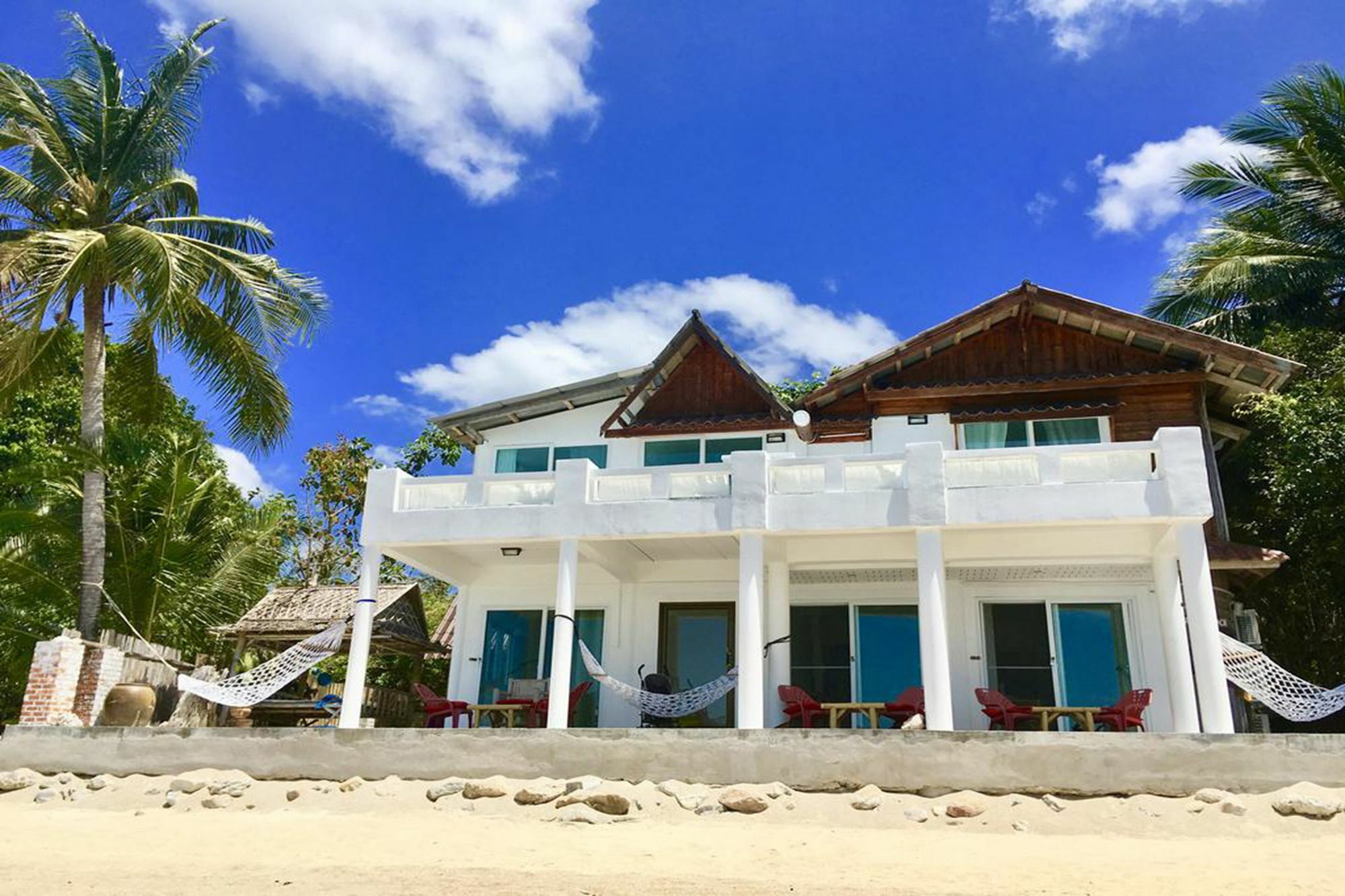 House On The Beach Hotel Ko Pha Ngan Exterior photo